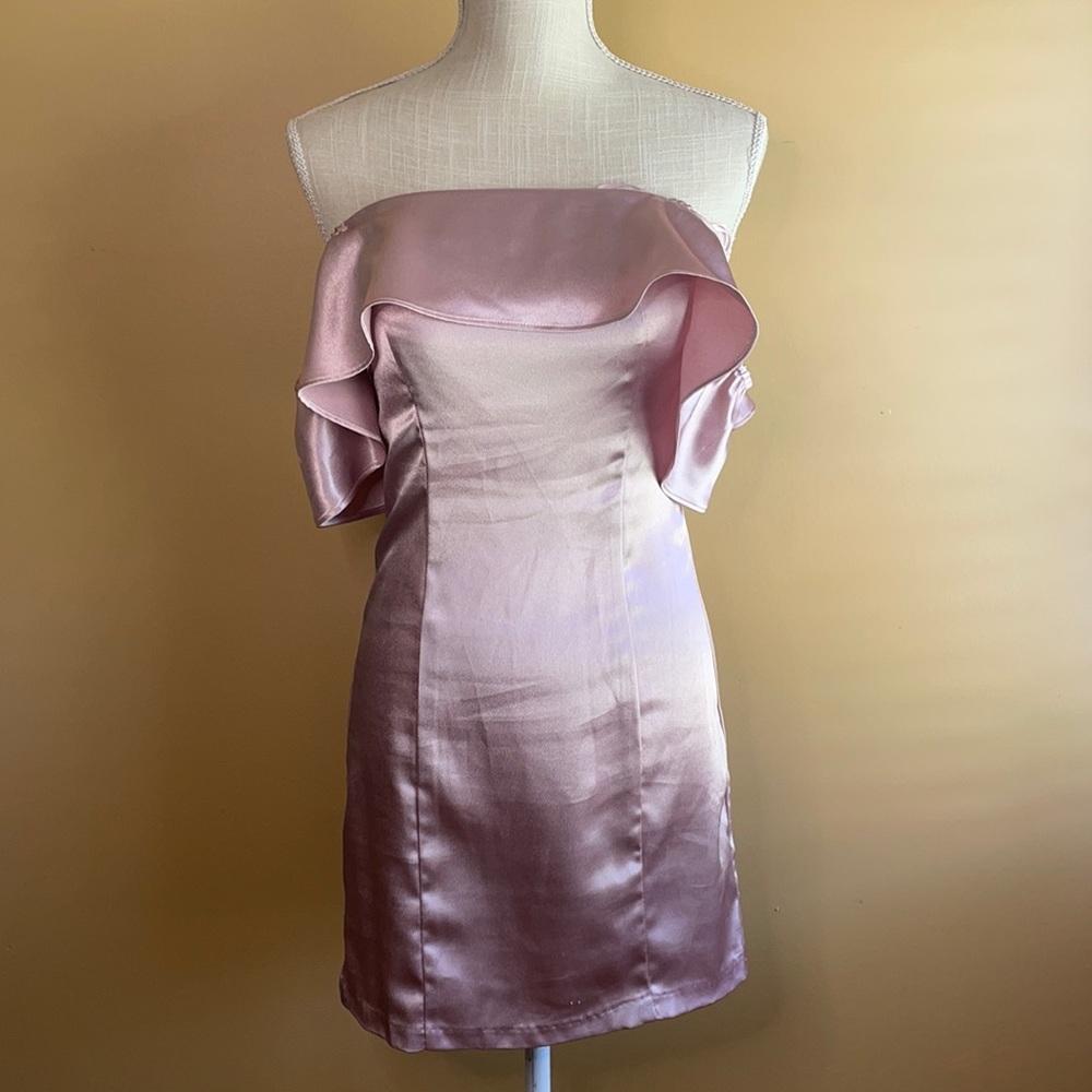 Gianni Bini off the shoulder dress